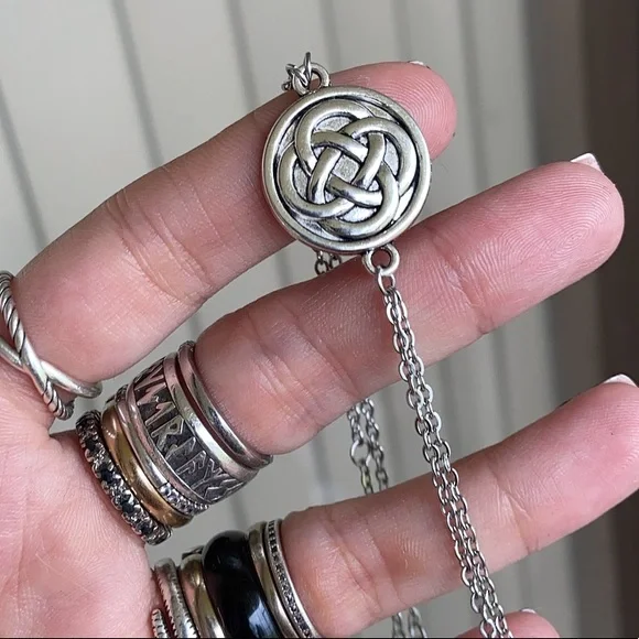 🔴 SALE ! red dot items are 2 for $25 . Bundle more than 3 and its $10 each 🙂 - Picture 11 of 14